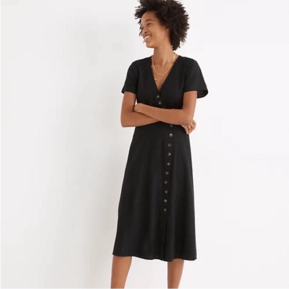 Madewell Linen-blend button-wrap midi dress in Black - Picture 3 of 12